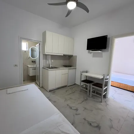 Apartment Bega Ksamil